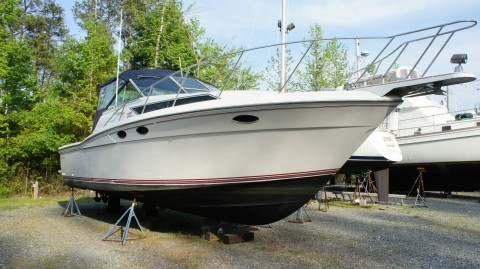 1990 Wellcraft Coastal 330 for sale