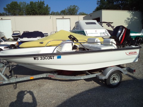 2004 Boston Whaler 130 Sport for sale