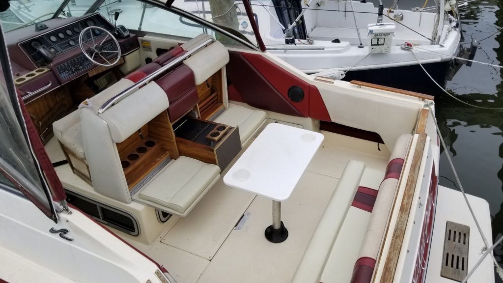 1987 Sea Ray Sundancer 268