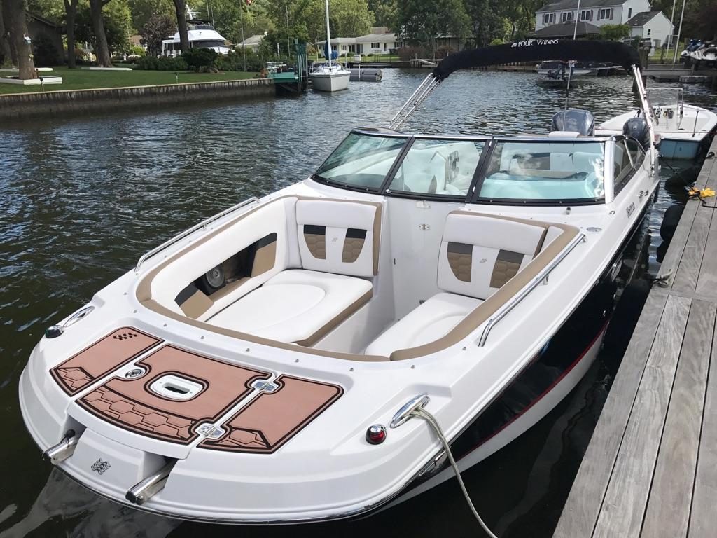 2016 Four Winns HD 270 Open Bow Boat W/ Yamaha 300 Outboard 37 Hours