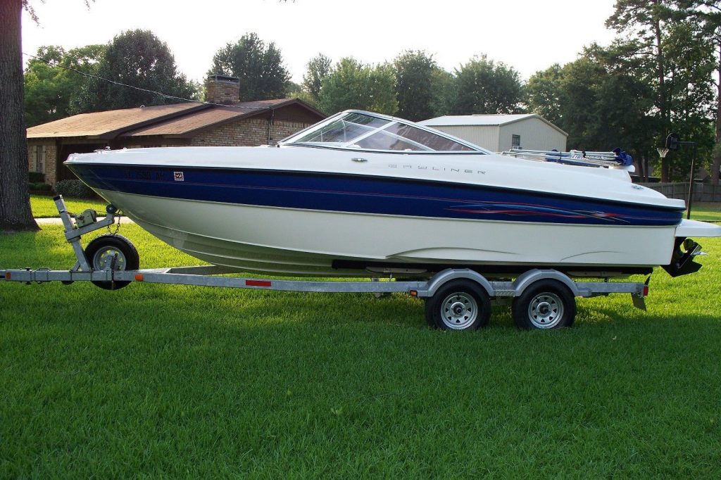 2006 Bayliner 219 SD, 81 Hours on engine