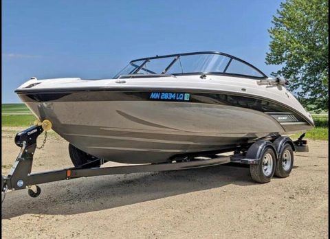 2017 Yamaha Sx210 310 hp jet boat pristine for sale