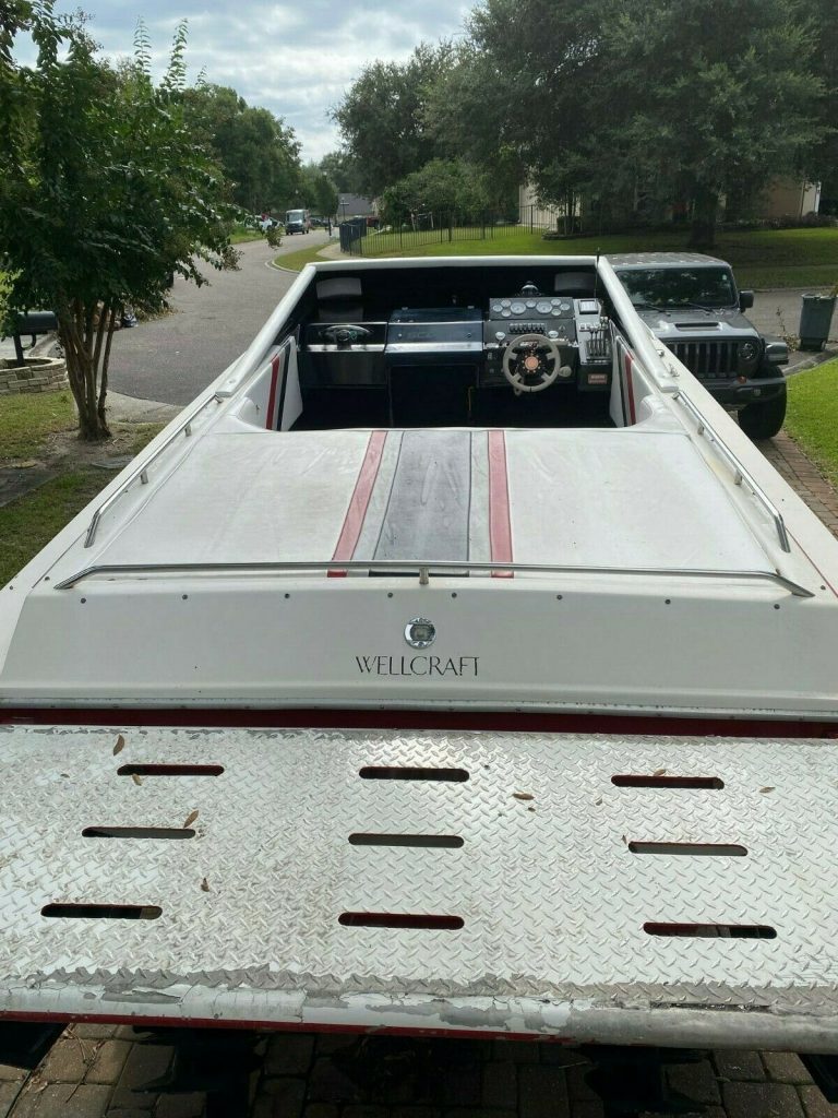 1988 Wellcraft Scarab Ninja Boat