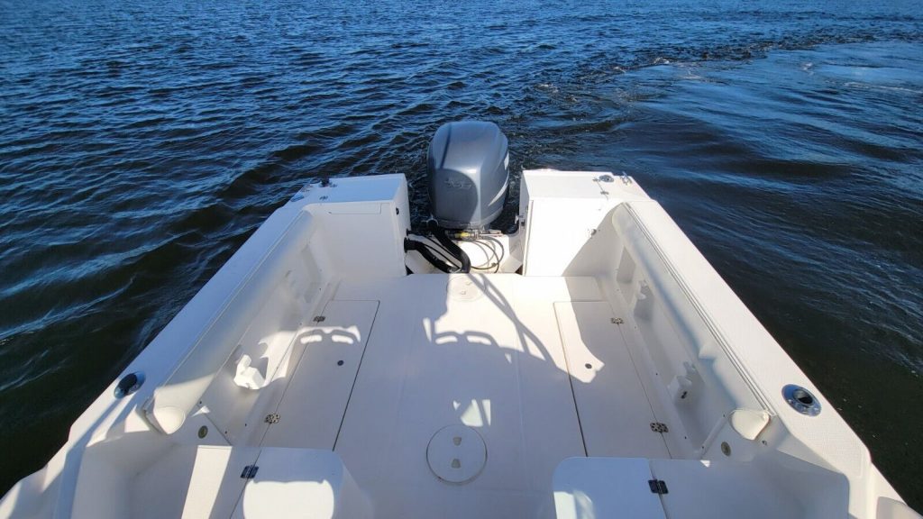 2004 Wellcraft 22 WA, YAMAHA 4stroke 225 hp with only 624 hours.