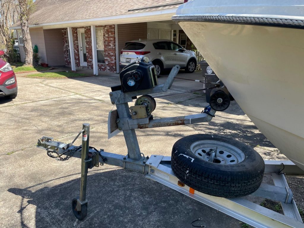 1987 Sea Ox 18’6″ Boat Located in Baton Rouge, LA – Has Trailer
