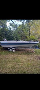 1989 Bayliner Capri for sale