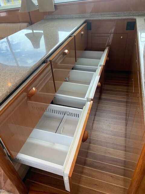 2002 Viking 55 Convertible