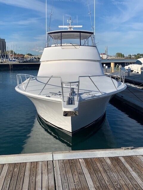 2002 Viking 55 Convertible