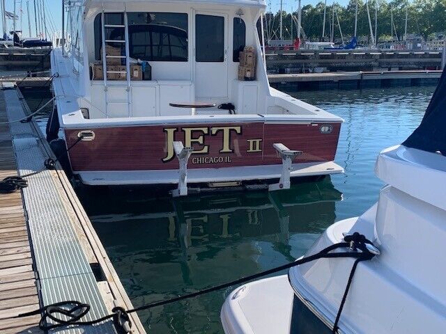 2002 Viking 55 Convertible