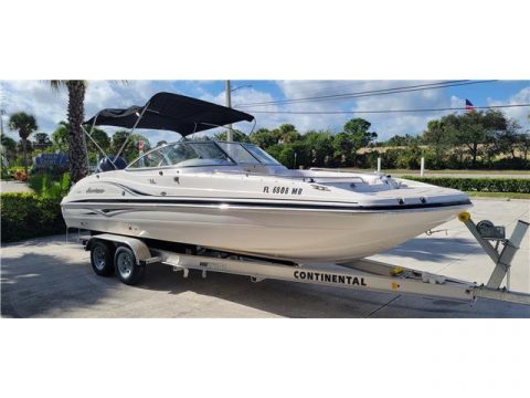 2004 Hurricane Sundeck 237 OB for sale