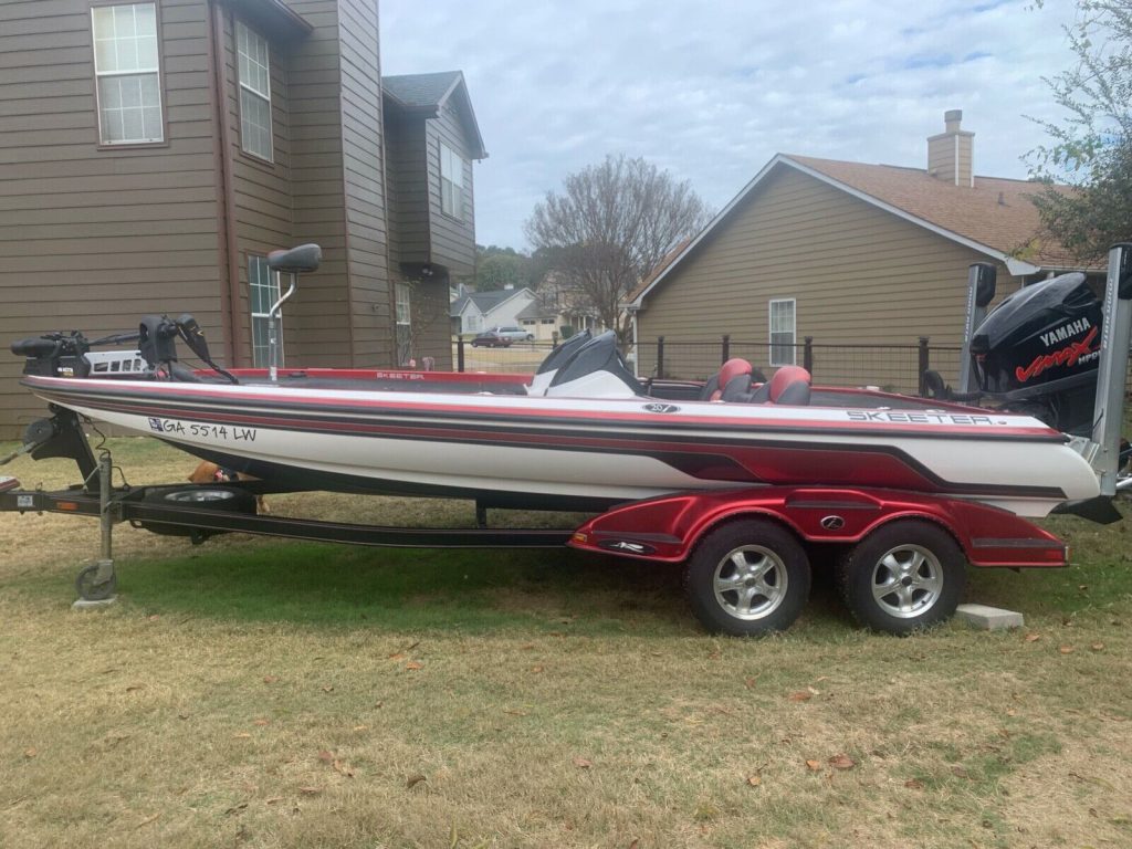 2006 Skeeter bass boat