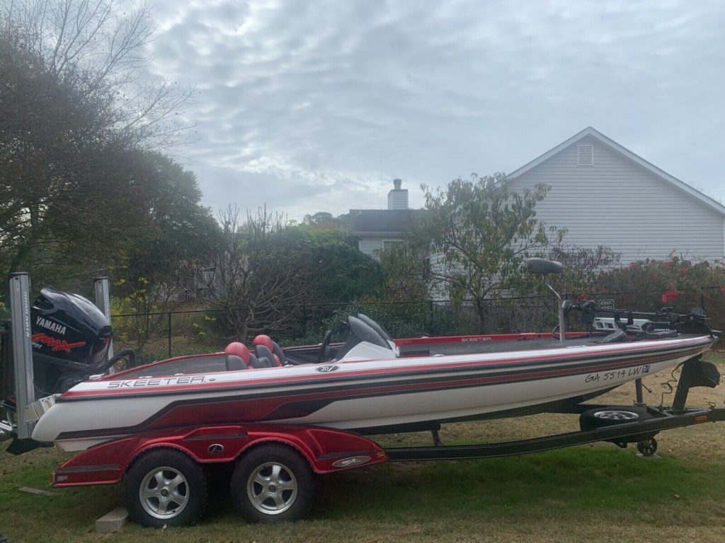 2006 Skeeter bass boat