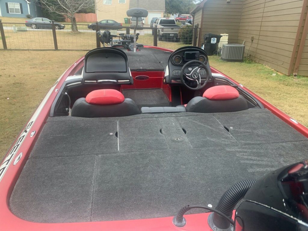 2006 Skeeter bass boat