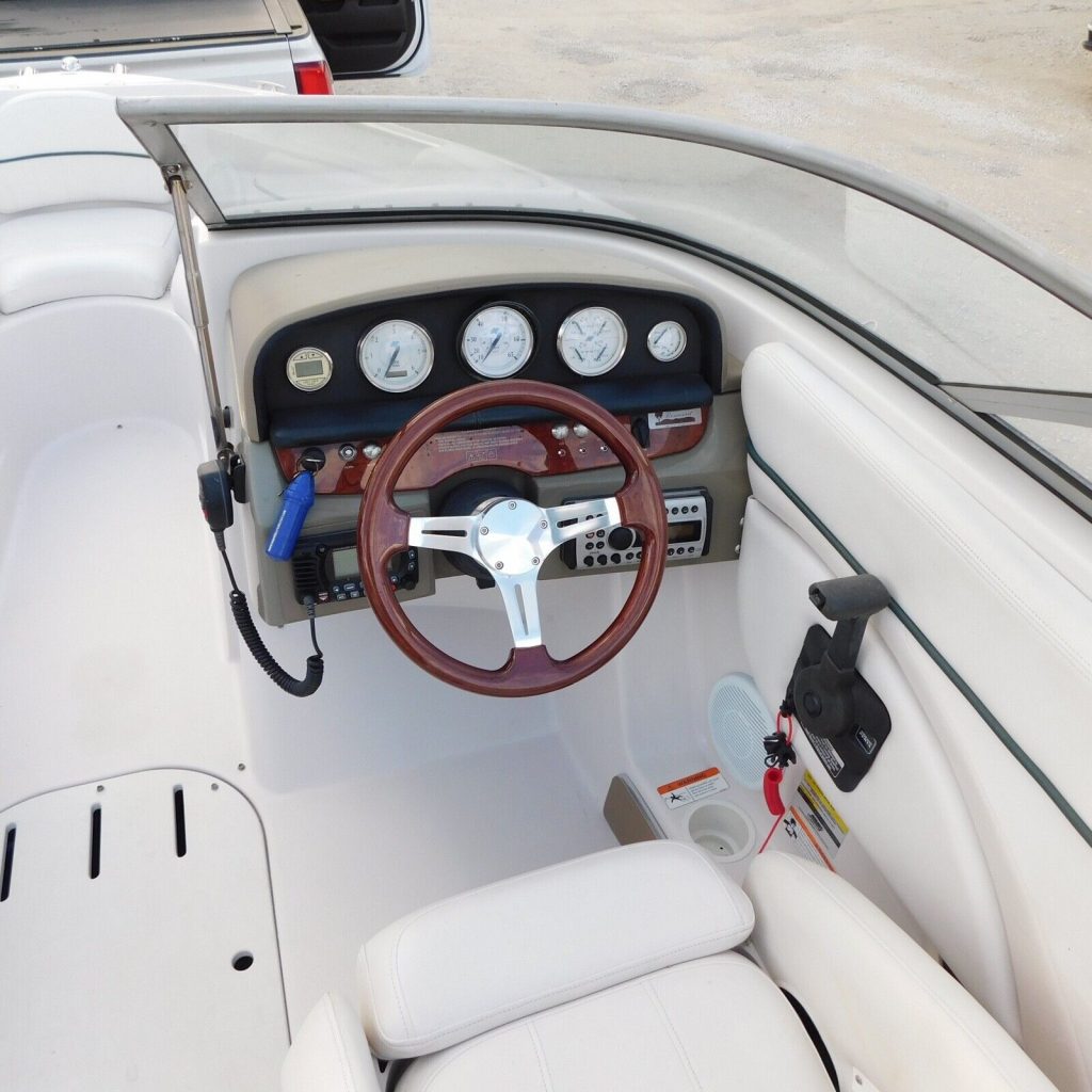 2007 Four Winns Horizon 210 Bow Rider with Loads of Upgrades and only 163 Hr