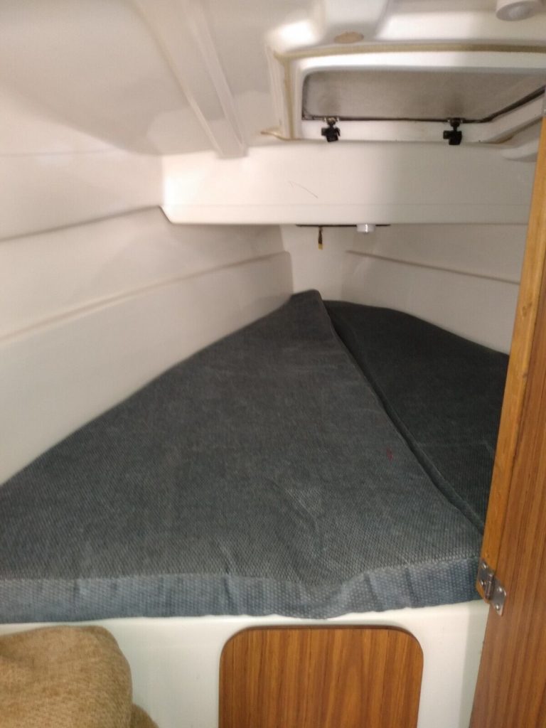1990 Macgregor 26D Sailboat & Trailer