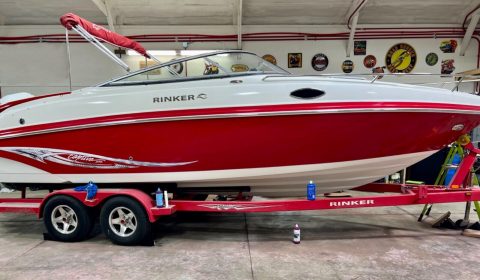 2007 Rinker Captiva 246 Cuddy- Under 200 Hours for sale