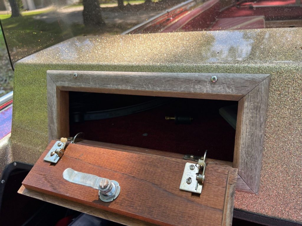 1988 Champion Fish&ski 20’1″ Boat & Trailer – Missouri