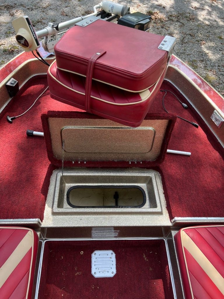 1988 Champion Fish&ski 20’1″ Boat & Trailer – Missouri