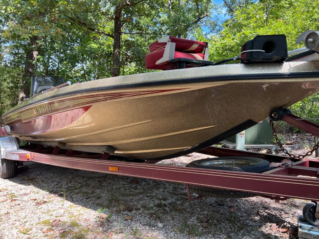 1988 Champion Fish&ski 20’1″ Boat & Trailer – Missouri