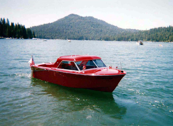 1964 Lee Craft 17′ Classic boat