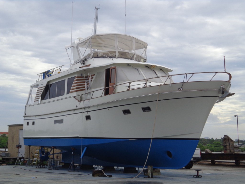 1991 Defever Wide body 57 foot Motor yacht