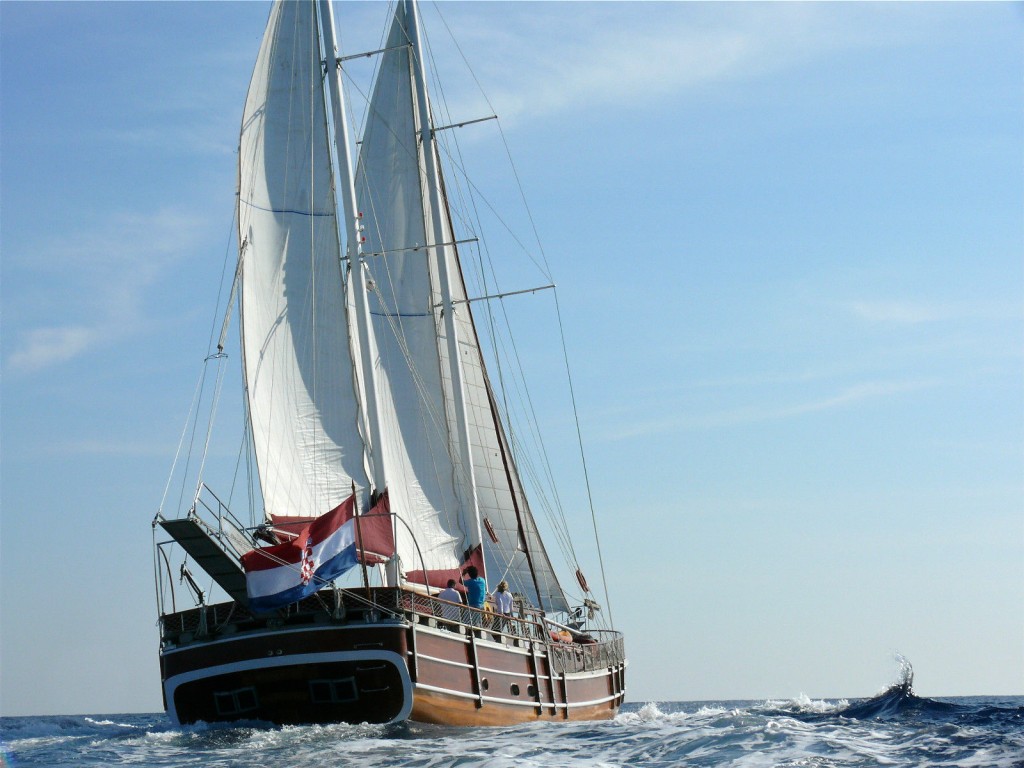 2005 Gulet Gullet Luxury Wooden Yacht sailing