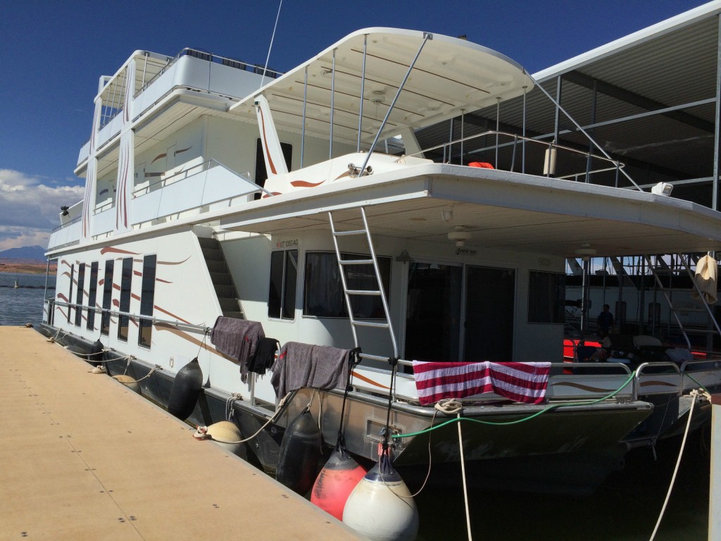 2009 Fantasy Yacht! 5 Beds 4 Baths 3 Ton AC 65ft! Luxury Houseboat! 25KW GEN