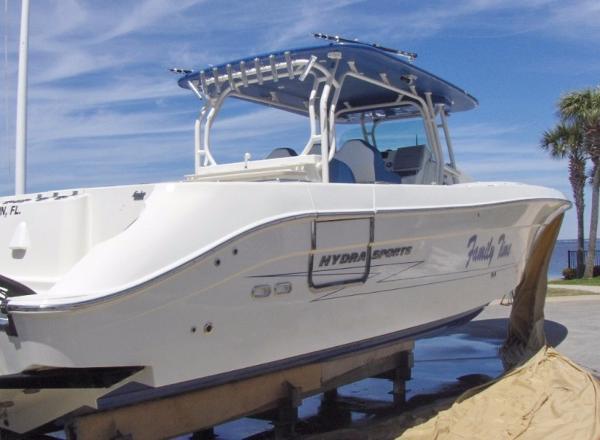 2012 Hydra Sports 42′ Center Console