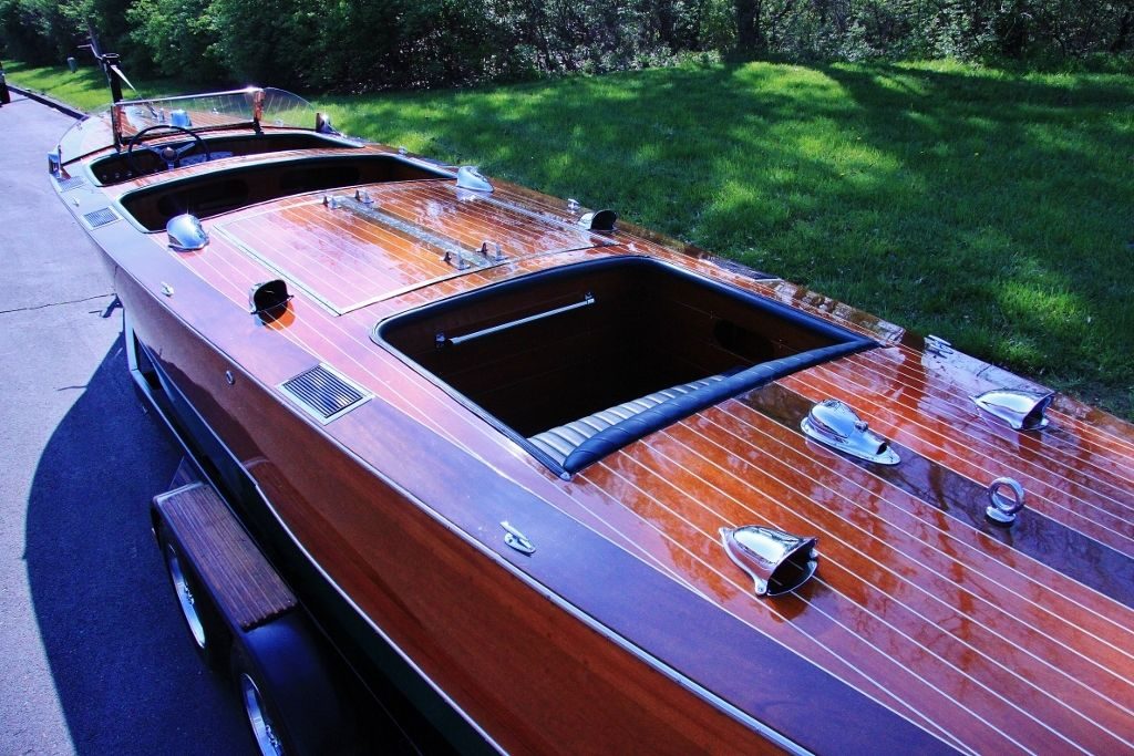 Gorgeous 1934 Hutchinson 28′ Triple Cockpit Gentleman’s Runabout