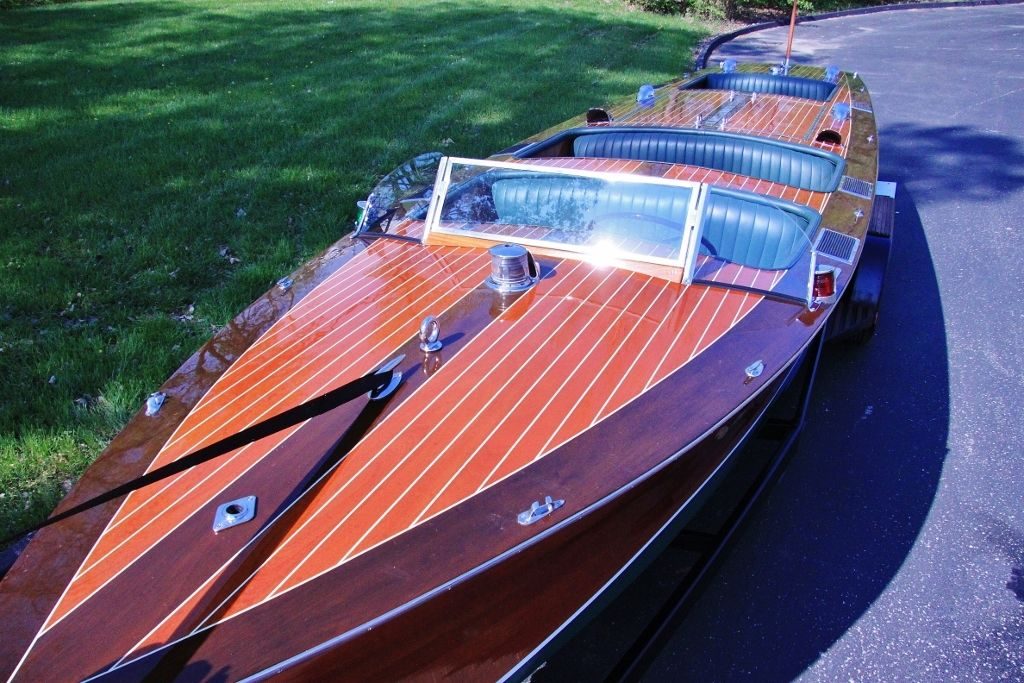 Gorgeous 1934 Hutchinson 28′ Triple Cockpit Gentleman’s Runabout