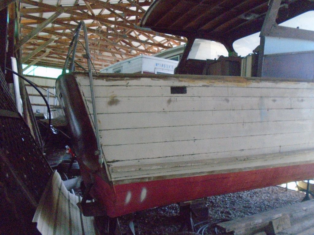 1957 Richardson Express Wooden boat