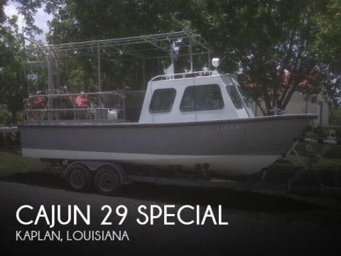 1983 Cajun 29 Special in GREAT CONDITION for sale