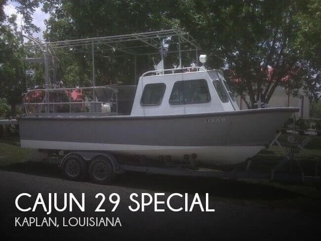 1983 Cajun 29 Special in GREAT CONDITION