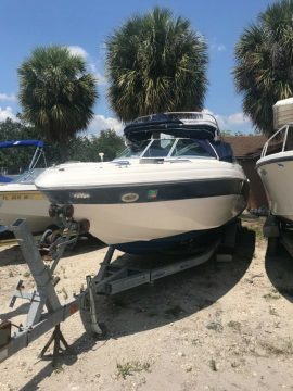 2002 Rinker Captiva 272 bow Rider. With Trailer. Everything NEW for sale