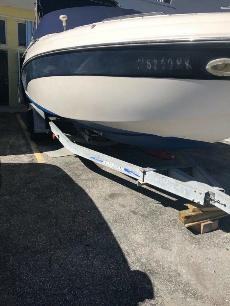 2002 Rinker Captiva 272 bow Rider. With Trailer. Everything NEW