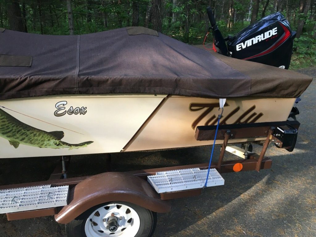 1985 Tuffy Resort 150 w/ 2014 25hp Evinrude E tec Approximately 10 Hours use.