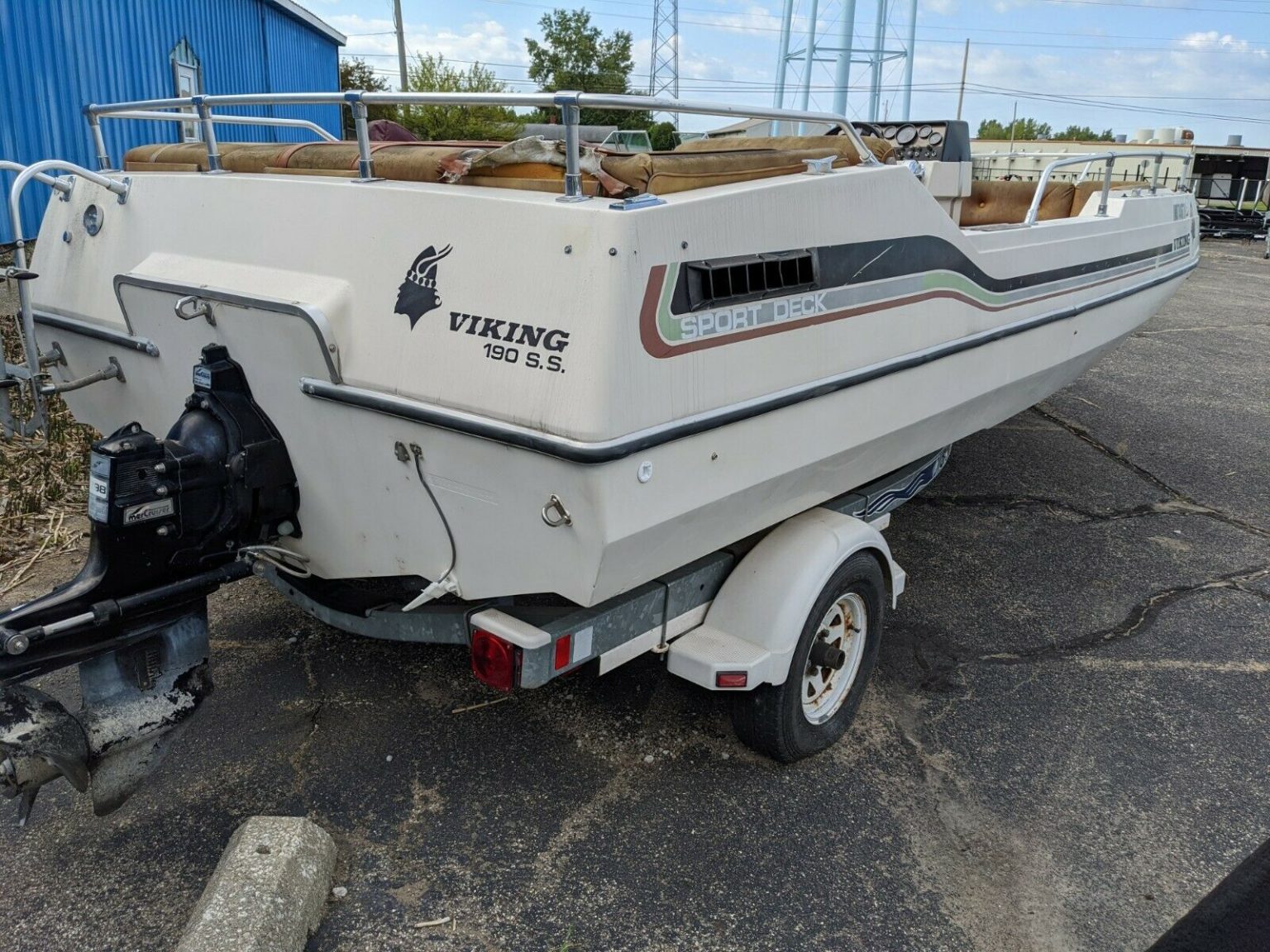 1980 Viking 190SS Deck boat for sale