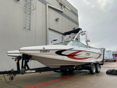 2011 MB Sport Tomcat Wakeboard Boat for sale