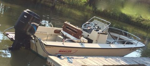 1987 Boston Whaler 17 Newport with Factory Montauk Package for sale