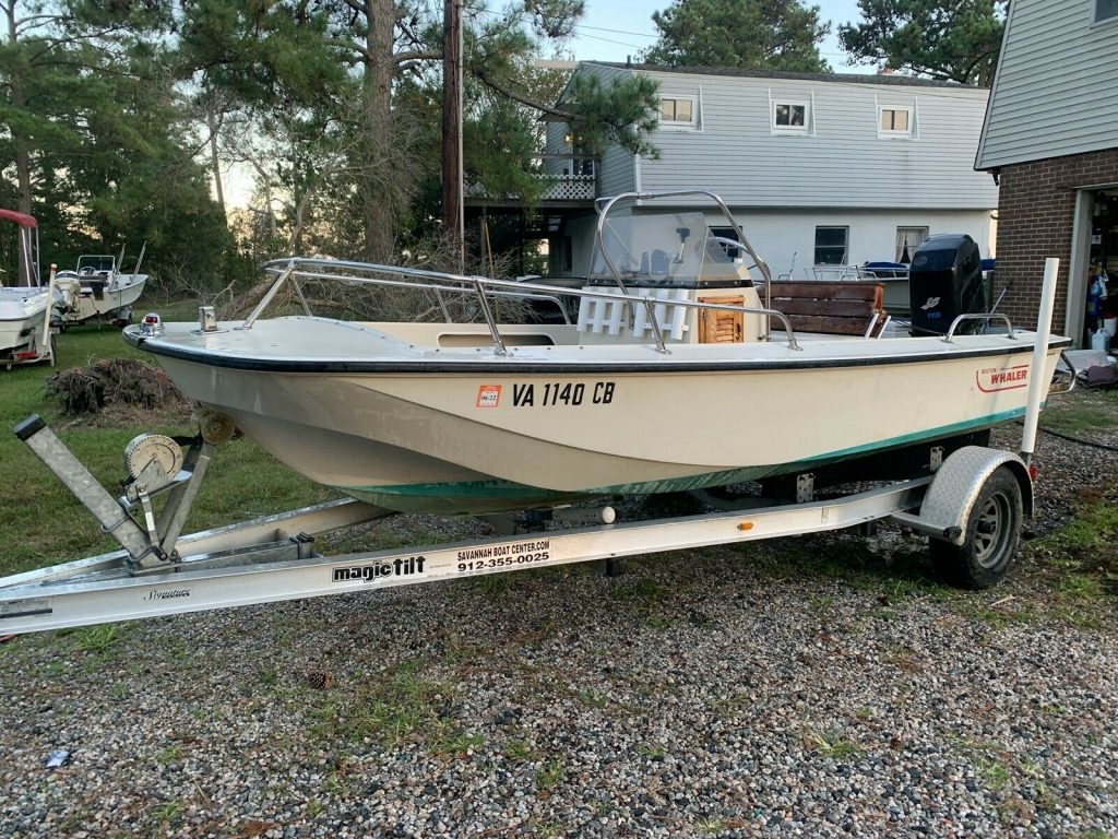 1987 Boston Whaler 17 Newport with Factory Montauk Package