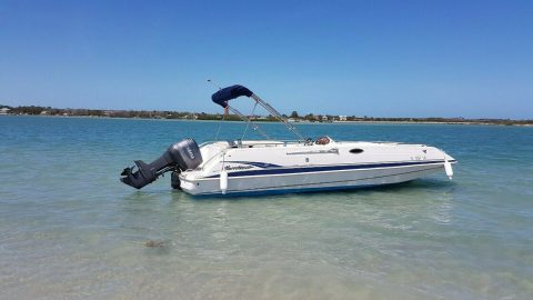 2000 Hurricane FunDeck 248 with 2001 Yamaha 200 hp, V6 for sale
