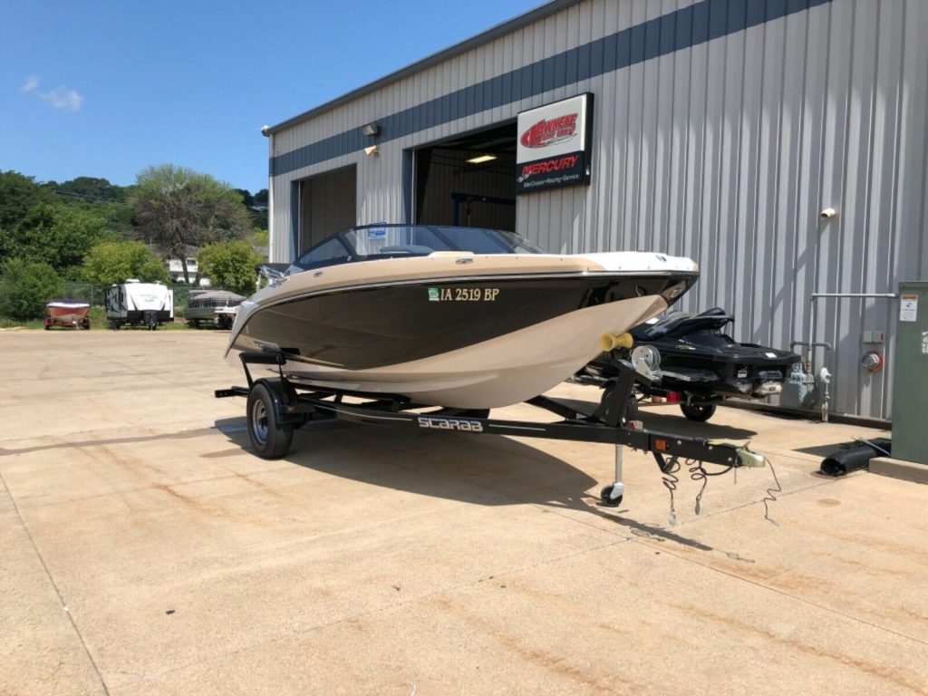 2016 Scarab 195 HO Platinum Edition Supercharged Jet Drive Ski Runabout