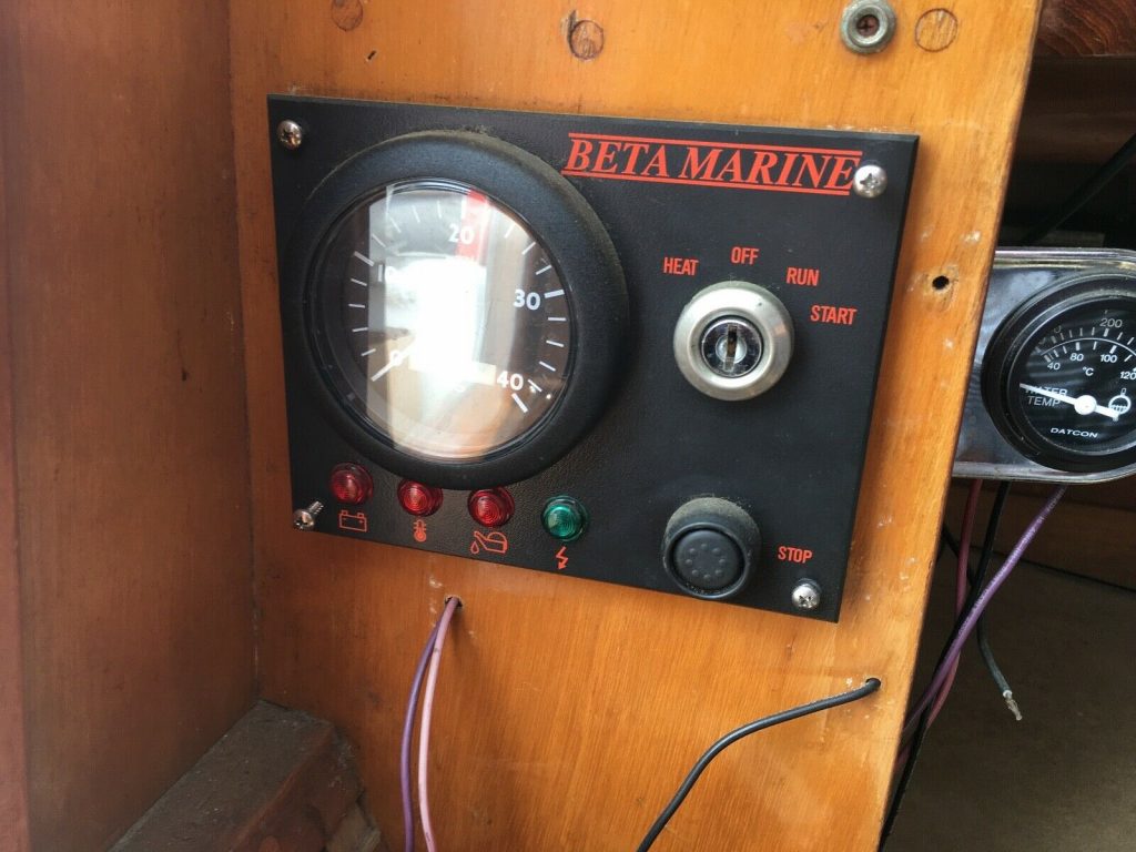 RARE 1984 Vancouver 25 full keel Bluewater Cruising Sailboat Double Ender
