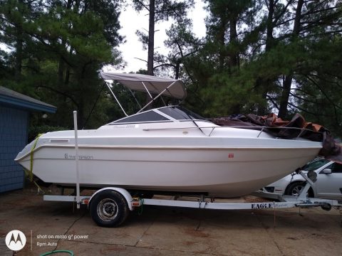 1994 Thompson Carrera 2200 21 ft cubby cabin cruiser boat. for sale
