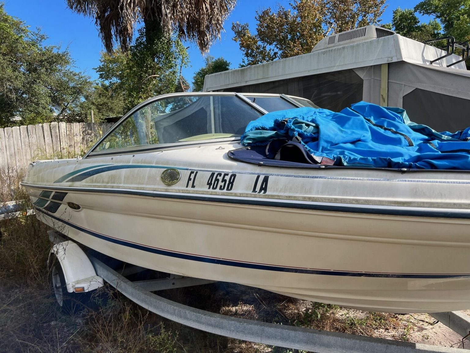 1999 Sea Ray 17′ Boat Located in Pensacola, FL Has Trailer for sale