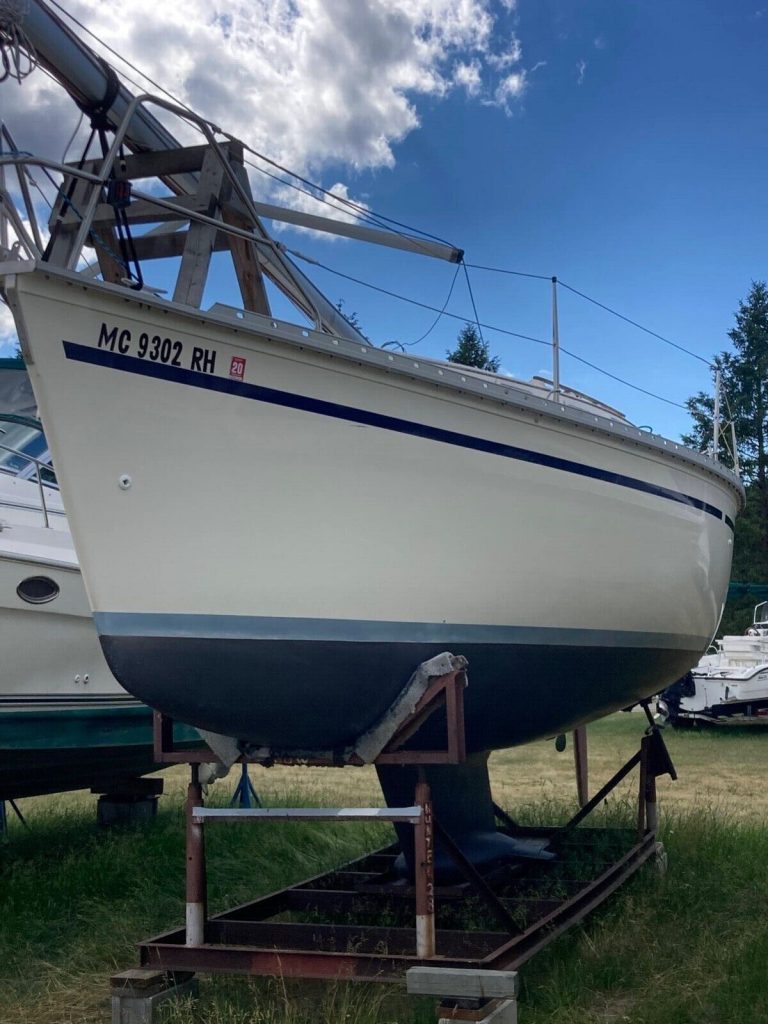 1990 Hunter 28 Sailboat