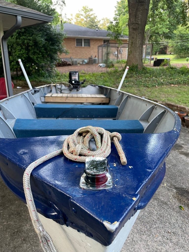 14ft V-Hull Aluminum Jon Boat with 18 HP Mercury Outboard – Fishing John