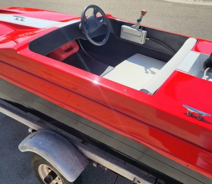 1984 Baja Scat Cat Mini Boat with a 25HP Outboard Motor. Recently Painted for sale