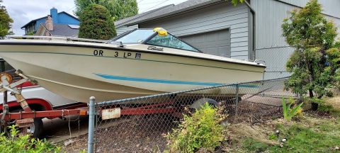 1981 Seaswirl 16&#8242; Boat Located in Keizer, OR &#8211; Has Trailer for sale