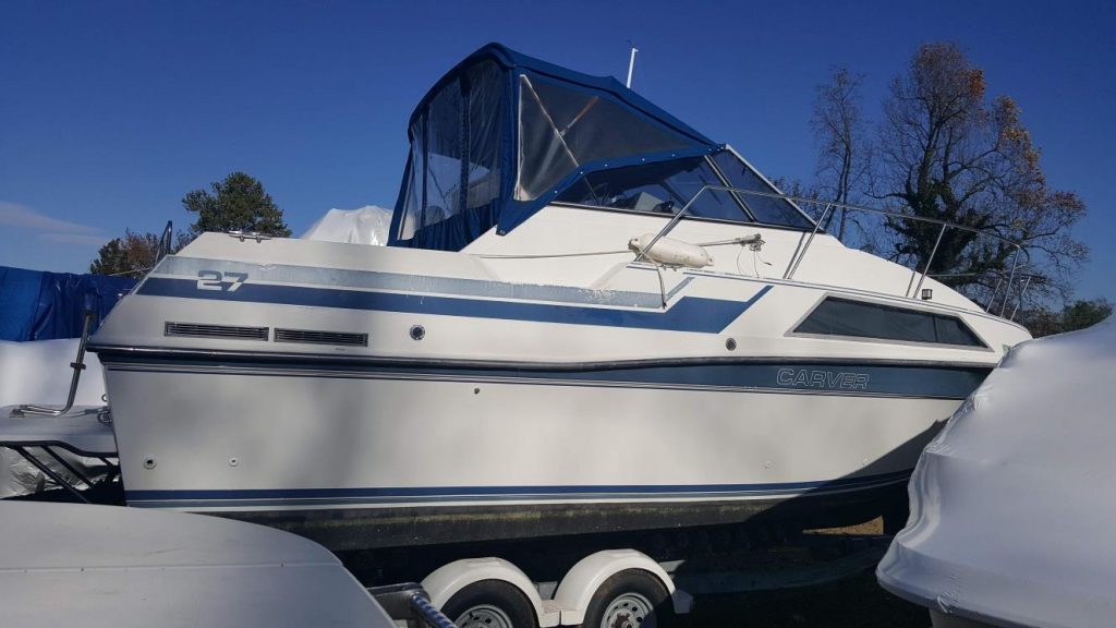 1989 Carver Montego 27′ Yacht Located in Crownsville, MD